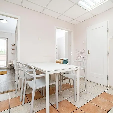 3 Bedroom Flat With Amazing Terrace Praga