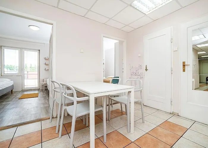 3 Bedroom Flat With Amazing Terrace Prag